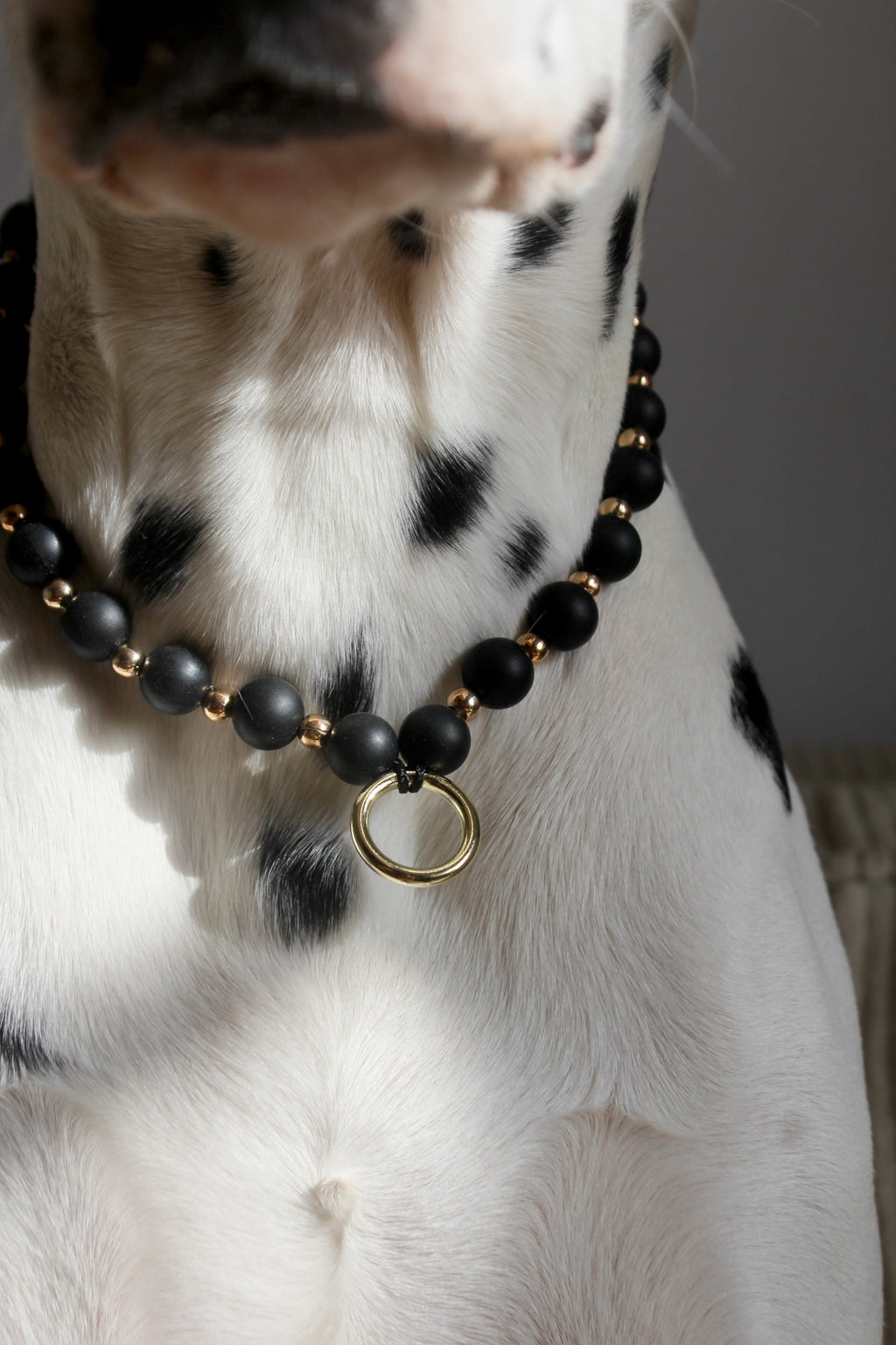 COLLIER PORTE MEDAILLE | BLACK GLAM