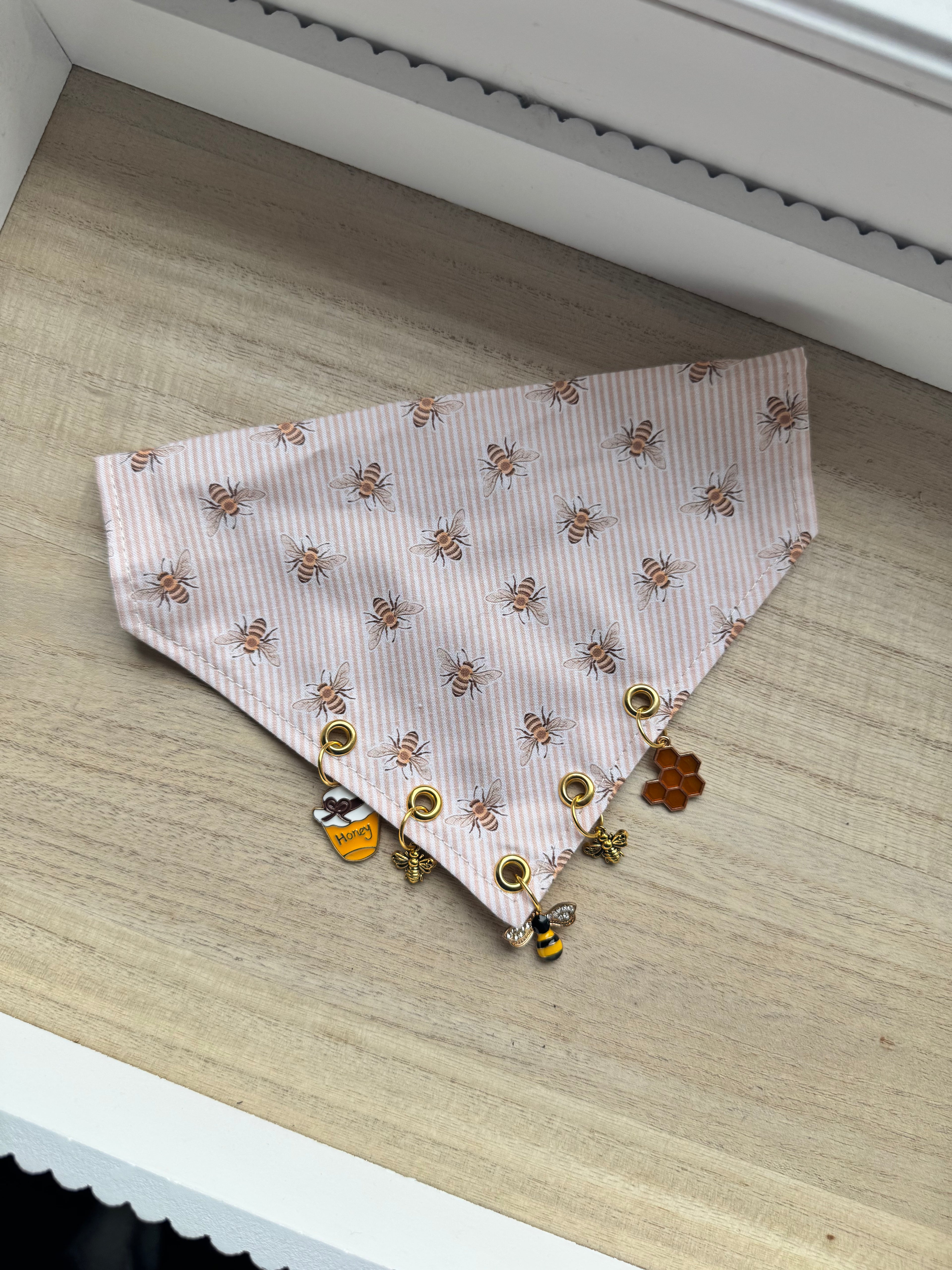 BANDANA A ENFILER & CHARMS | HONEY