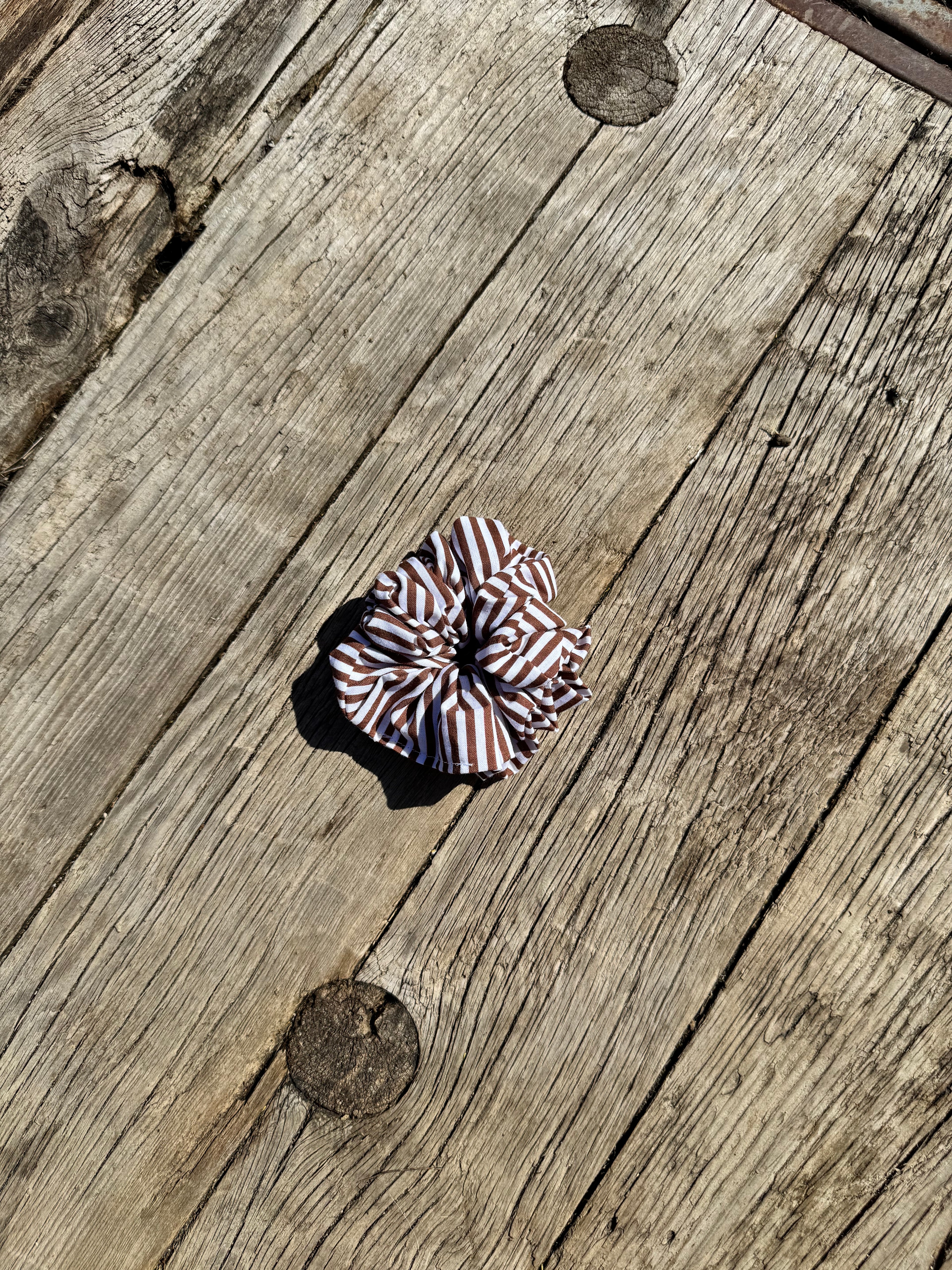 SCRUNCHIE | BUENO